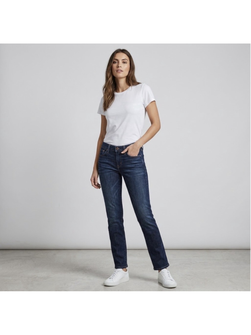 AG Adriano Goldschmied Women’s The Stevie Slim Straight DarkJeans Blue Wash 26R